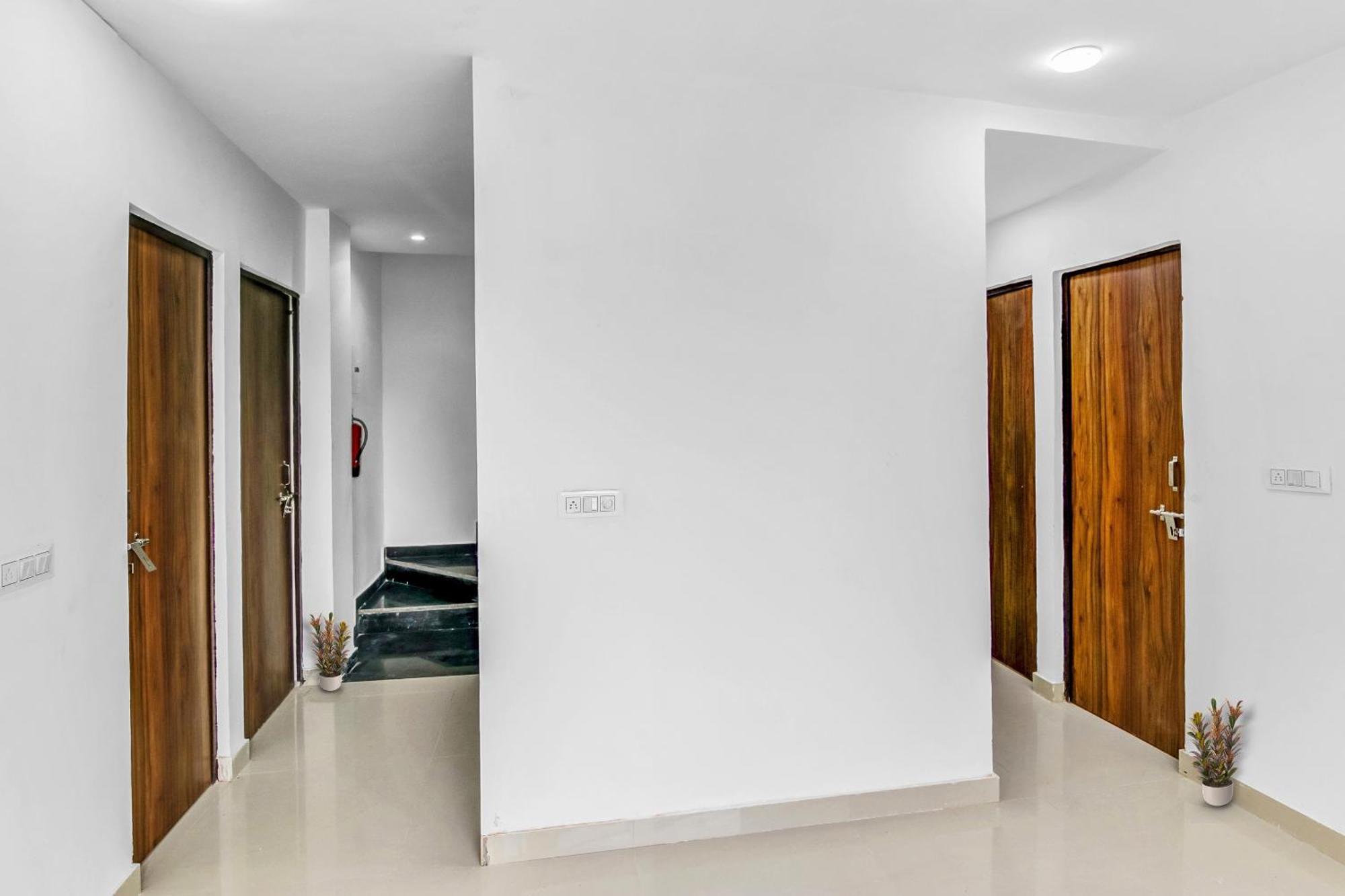 ניו דלהי Flagship Hotel Secret Mirage Near Rithala Metro Station מראה חיצוני תמונה